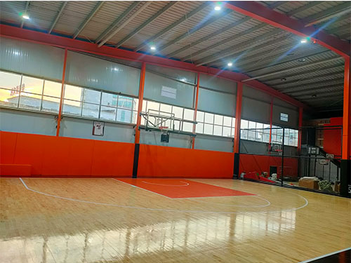湖南德冠木業(yè)有限公司,德冠運(yùn)動(dòng)地板,跳躍者運(yùn)動(dòng)地板,籃球館地板,舞臺(tái)地板